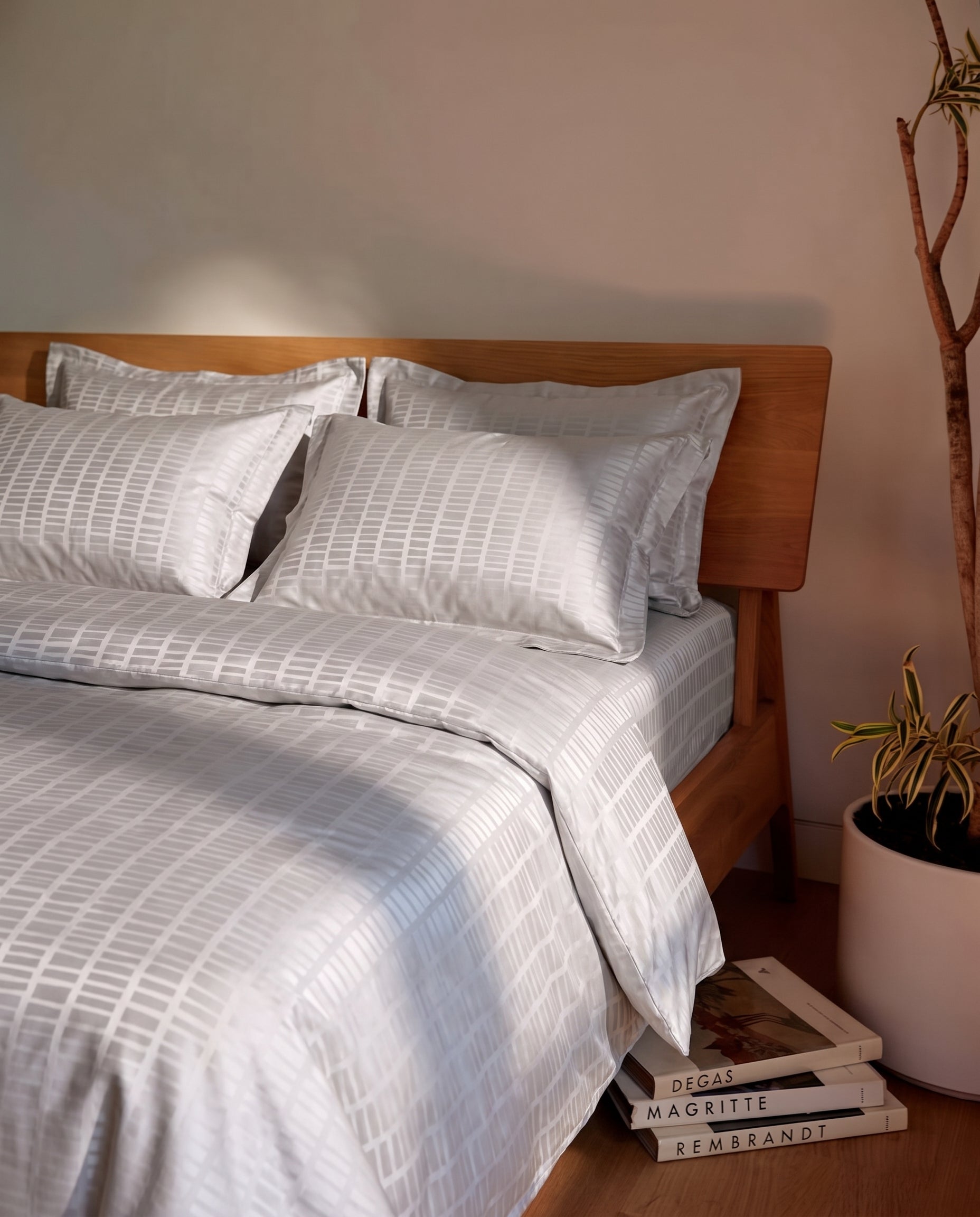 Duvet Cover Set – Dashes (Jacquard Polycotton)