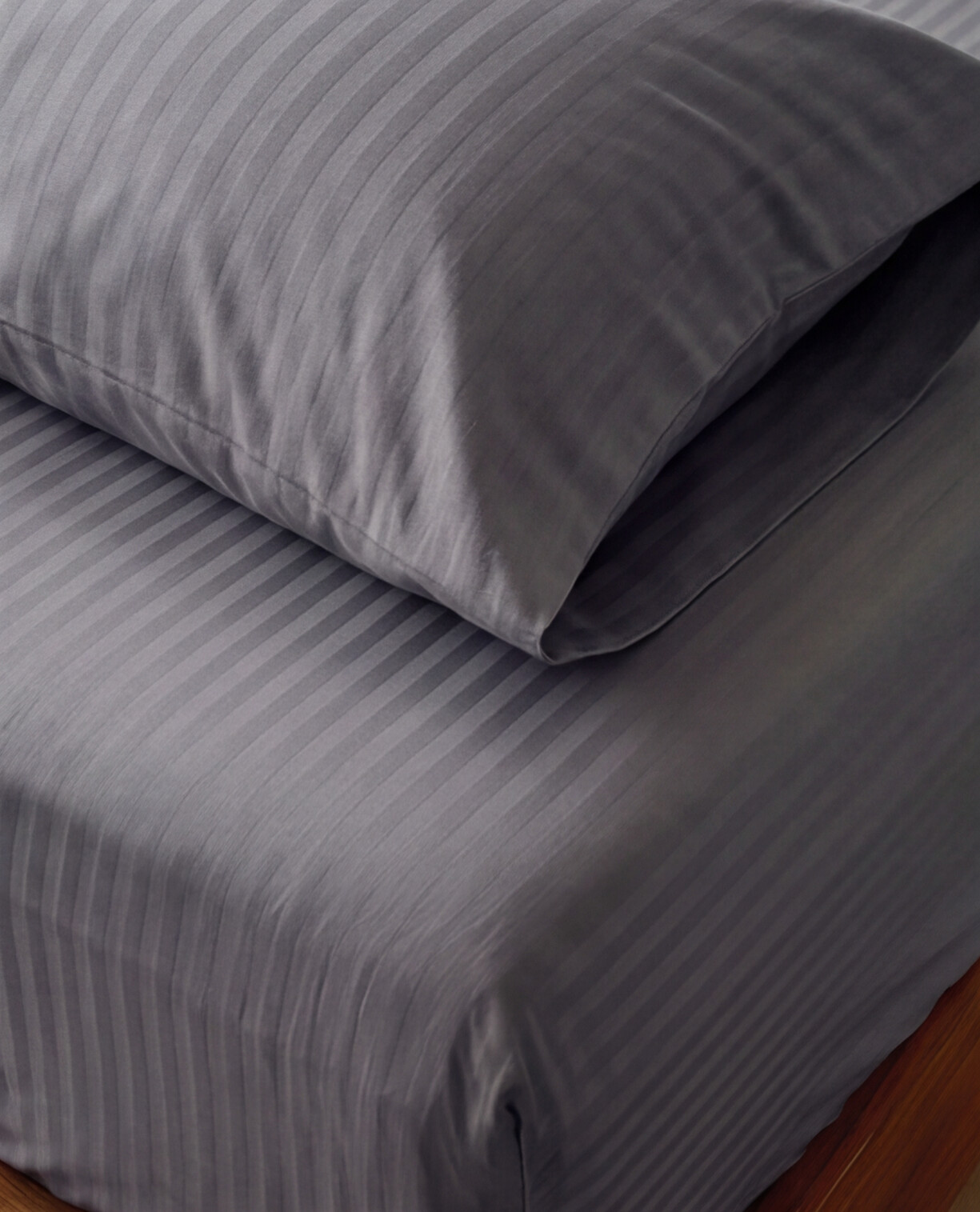 Striped Bedsheet Set – Microfiber