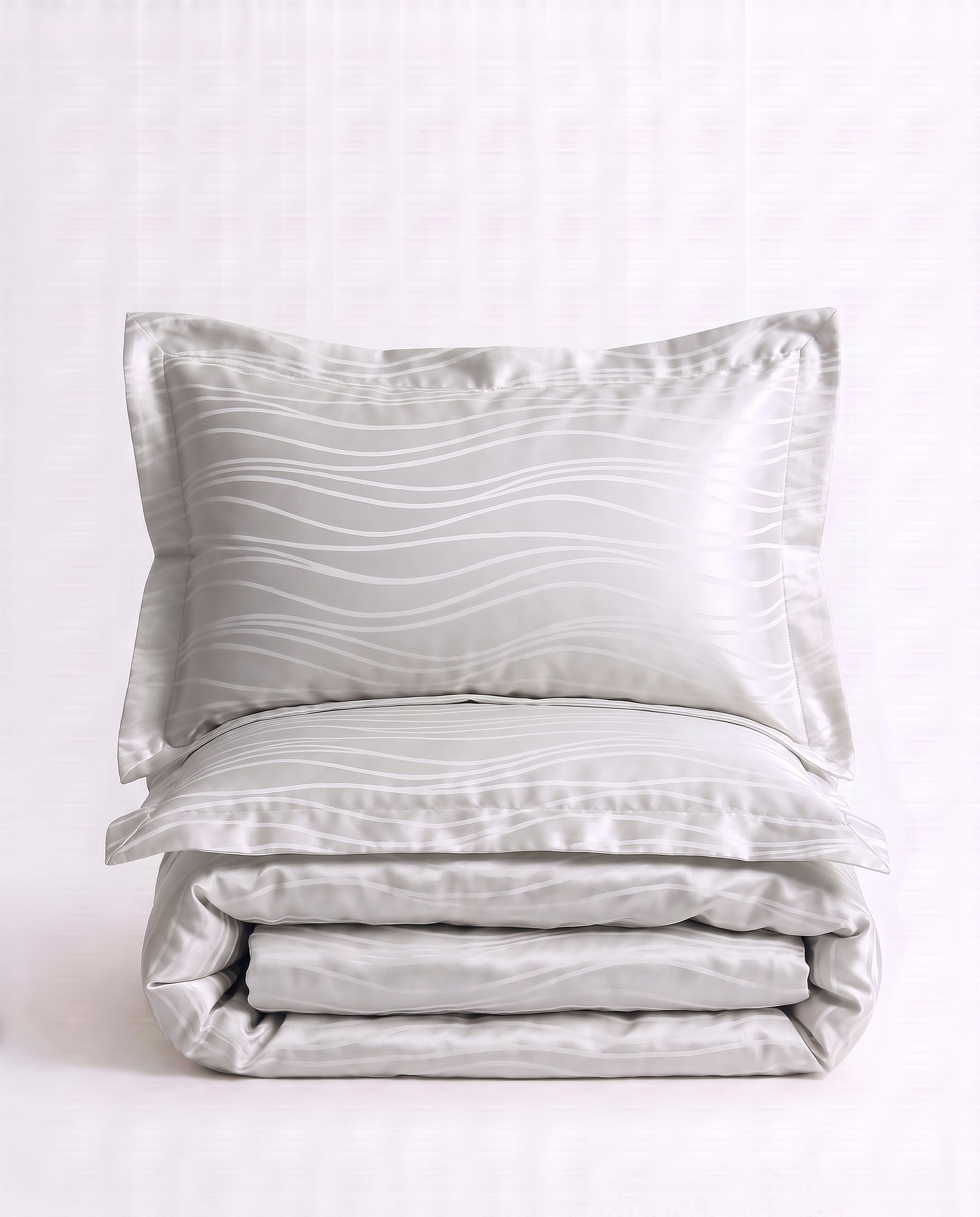 Duvet Cover Set – Wavy Stripes (Jacquard Polycotton)
