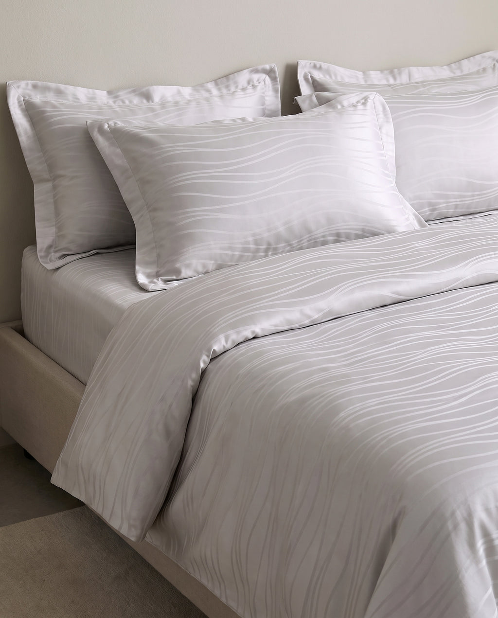 Duvet Cover Set – Wavy Stripes (Jacquard Polycotton)